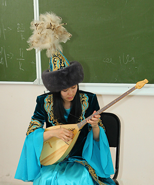 игра на домбре