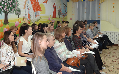 воспитатели