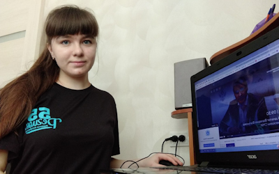 Студенты ОмГПУ приняли участие в открытом диалоге с федеральным министром 27 января в режиме онлайн состоялась встреча министра науки и высшего образования РФ Валерия Николаевича Фалькова с представителями университетских медиа. Встреча проходила в формате открытого диалога, к которому присоединились представители Объединенного студенческого пресс-центра ОмГПУ. В диалоге приняли участие обучающиеся вузов из всех федеральных округов нашей страны. Рейтинг российских вузов, индивидуальная траектория развития студента, патриотическое воспитание молодежи, совершенствование студенческих СМИ – эти и многие другие вопросы обсудили участники встречи. Особое внимание Валерий Николаевич уделил вопросам развития студенческого самоуправления и трудоустройства студентов. Так, министр рассказал о запуске проекта по трудоустройству студентов в научно-исследовательские институты без отрыва от учебы. Отвечая на вопрос «Какие проблемы заслуживают пристального внимания студенческих СМИ?», Валерий Николаевич отметил, что хотел бы получить обратную связь по двум вопросам. Первый: как образовательный процесс в университете сделать лучше? Второй: что необходимо сделать государству, министерству, чтобы молодежь шла в науку?  На встрече также прозвучал вопрос о мероприятиях, связанных с Годом науки и технологий. В.Н. Фальков подчеркнул, что план проводимых мероприятий будет озвучен 8 февраля, в День науки, и попросил студентов принять активное участие в формировании этого плана. В завершение встречи стороны поблагодарили друг друга за интересный диалог, а представители молодежного телевидения выступили с предложением создать интернет-ресурс, где студенты смогут перенимать опыт у известных журналистов, представителей медиа. Добавим, что студенты Омского государственного педагогического университета успешно развиваются в сфере медиа. В конце прошлого года представители Объединенного студенческого пресс-центра ОмГПУ стали финалистами II Конкурса на лучший медиацентр среди вузов России. Кроме этого, в продолжение деятельности первого омского межвузовского форума «Молодежное медиапространство» наш вуз организовал межвузовскую школу для повышения медиаграмотности студентов омских вузов и развития медиаволонтерства в Омском регионе. Анастасия Саюн,  Объединенный студенческий пресс-центр ОмГПУ