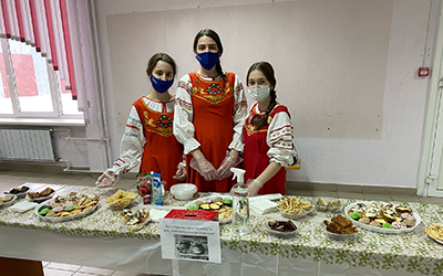 Филологический факультет ОмГПУ провел масленичную неделю