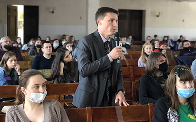диалоговая площадка с Олегом Смолиным