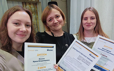 Баракина Татьяна Вячеславовна, руководитель лаборатории инженерно-политехнического образования «Конструкториум» и студенты