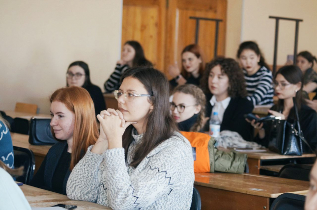 На факультете иностранных языков ОмГПУ прошёл День учителя французского языка