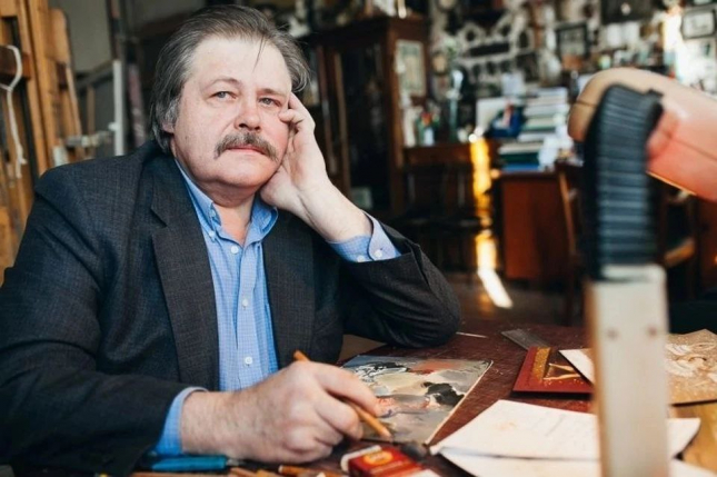 Профессор ОмГПУ Георгий Кичигин победил в конкурсе «Лучшее художественное произведение 2022 года»