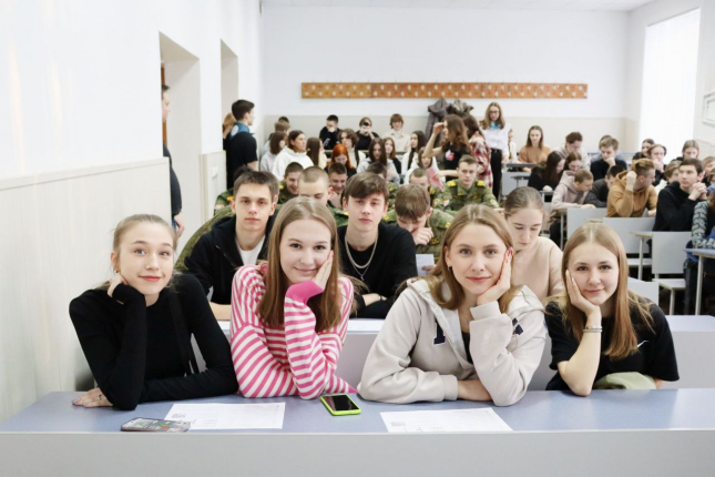 3 февраля в Омске прошло профориентационное мероприятие для старшеклассников «ProfКод для входа»