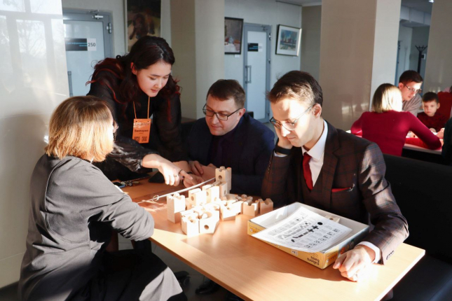 В ОмГПУ прошел I Турнир ректора по конструированию Cuboro